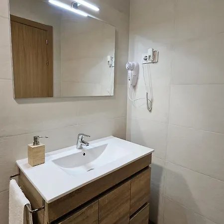 La Nava Holiday home Navaluenga