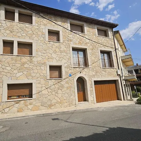 La Nava Holiday home Navaluenga